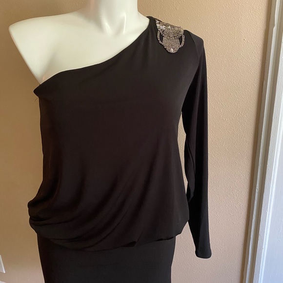 Dress - Picture 2 of 5